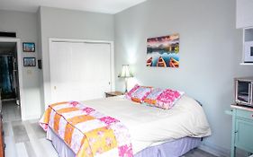 The Jypsy Inn / Muskoka